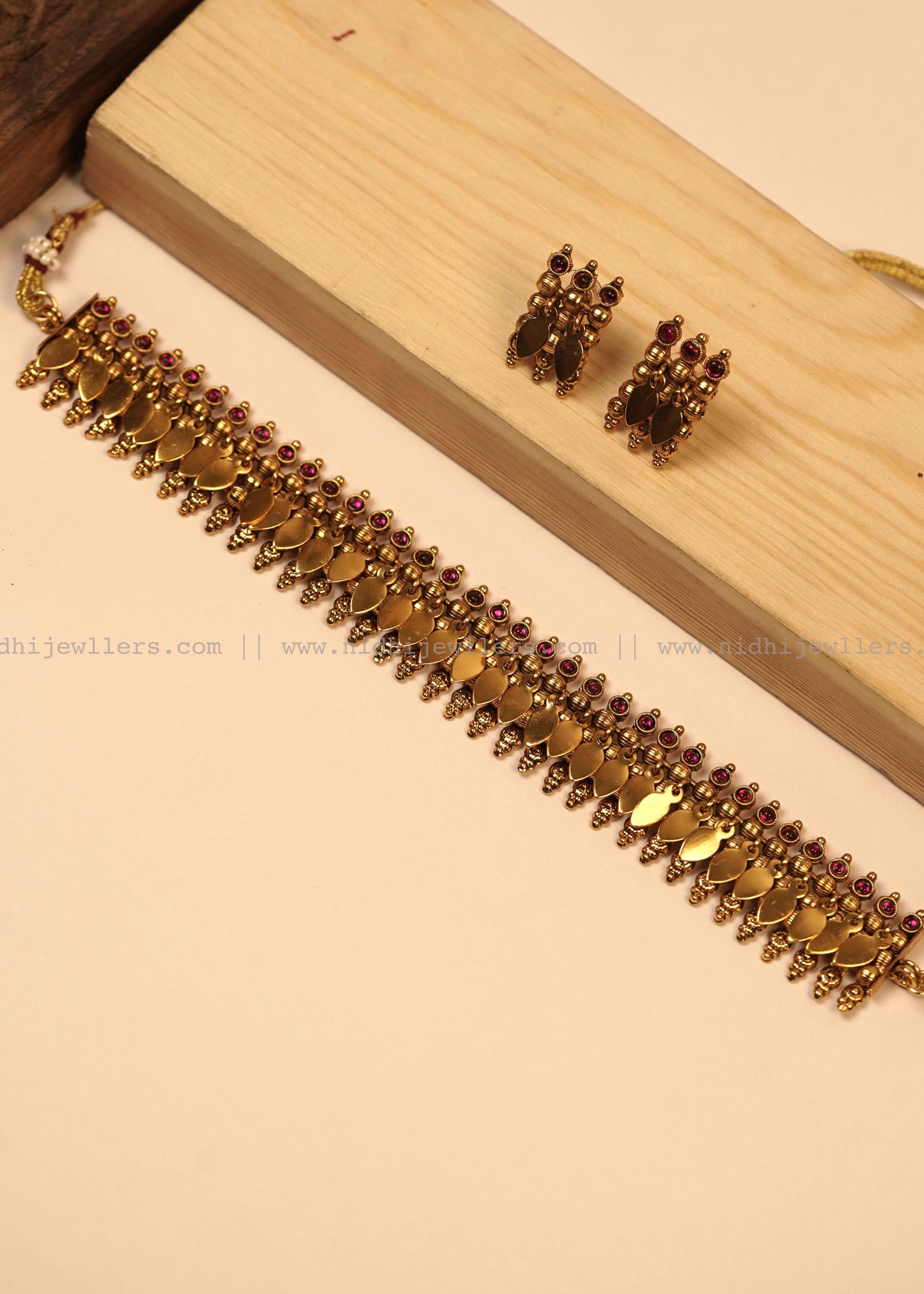 Antique Ruby Manga Motif Elakkathali Chocker with Matching Earrings-Amanya