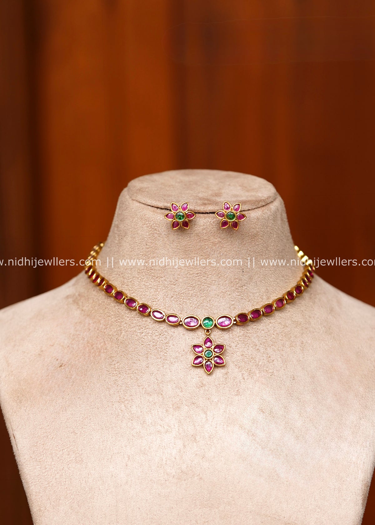 Minimalist Ruby & Emerald Floral Kemp Choker Necklace Set with Earrings – Tessa