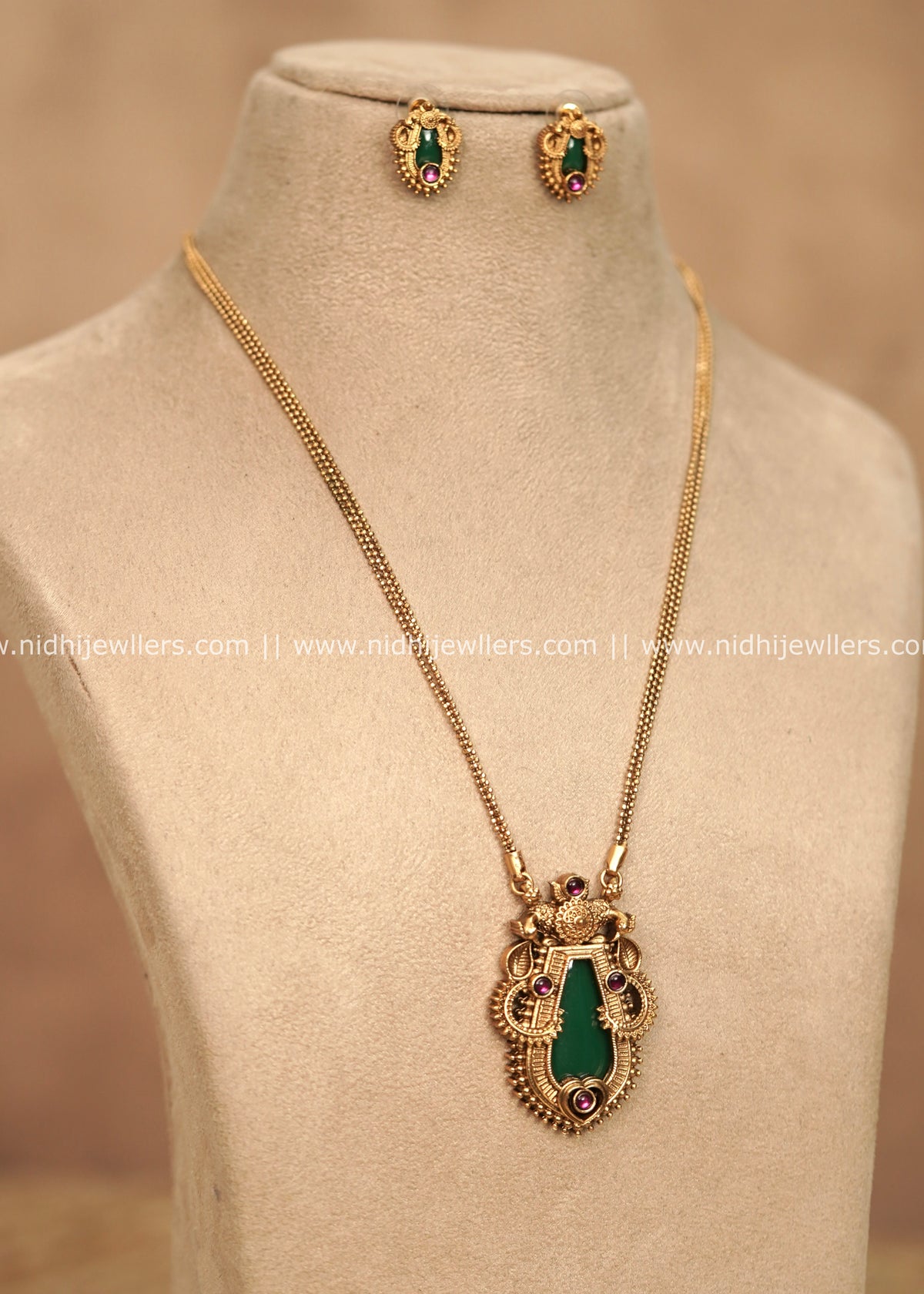 Antique Non-Idol Green Shield Pendant Long Haram Set – Nivya