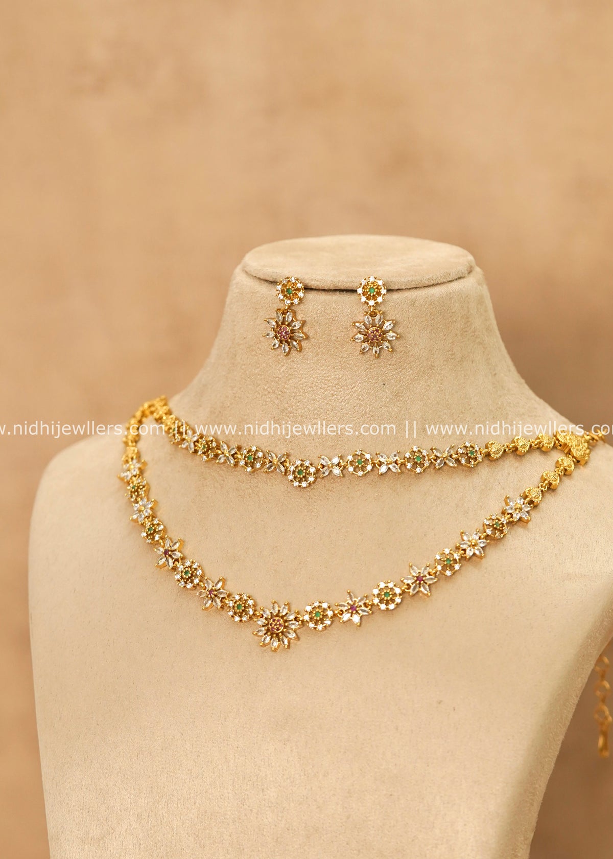 Sparkling Floral CZ & Kemp Dual-Layer Layering Necklace Set – Nelina
