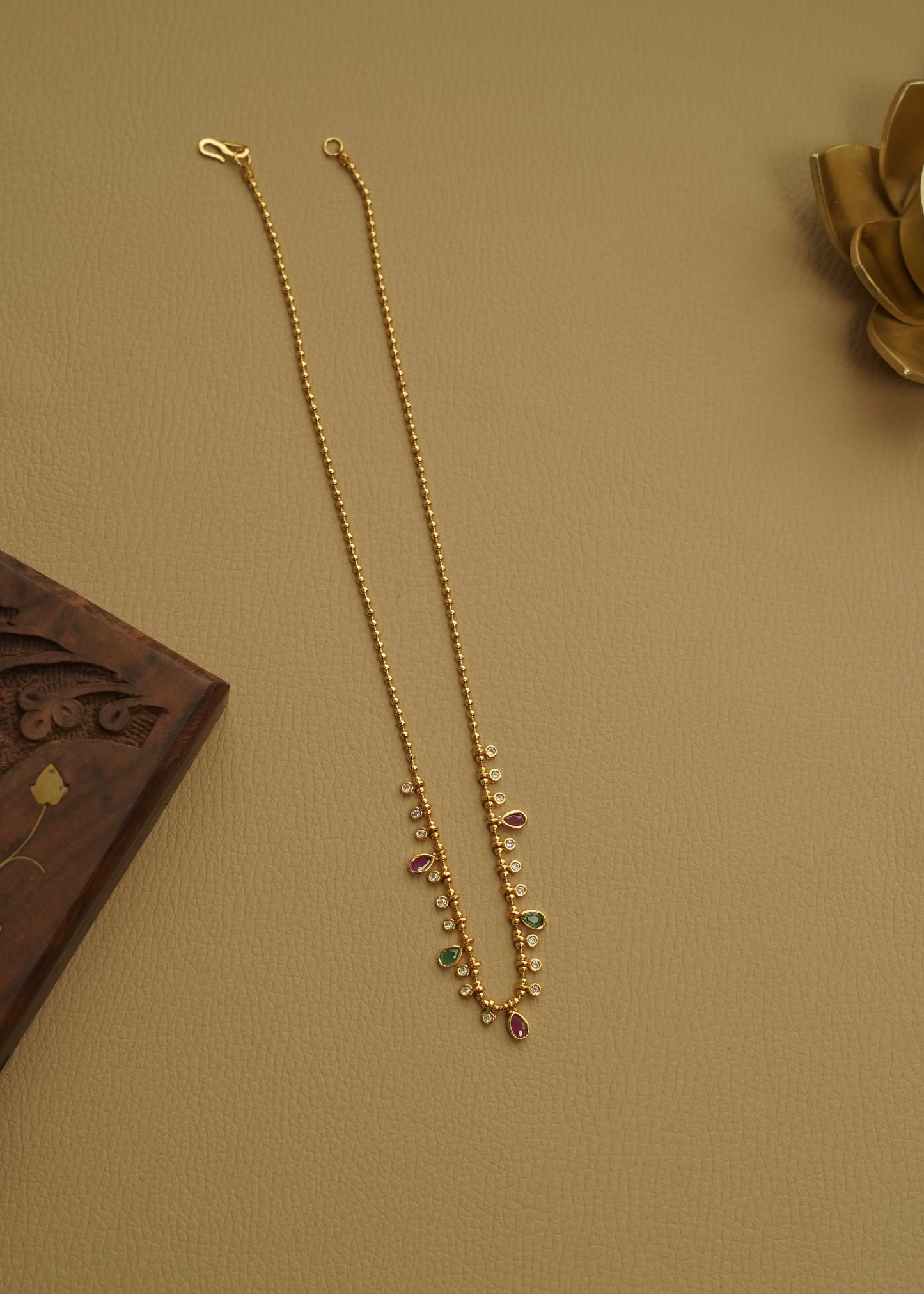 Real gold polished multicoloured neckchain