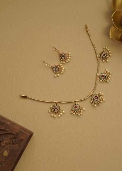 Multipendent Red and green necklace
