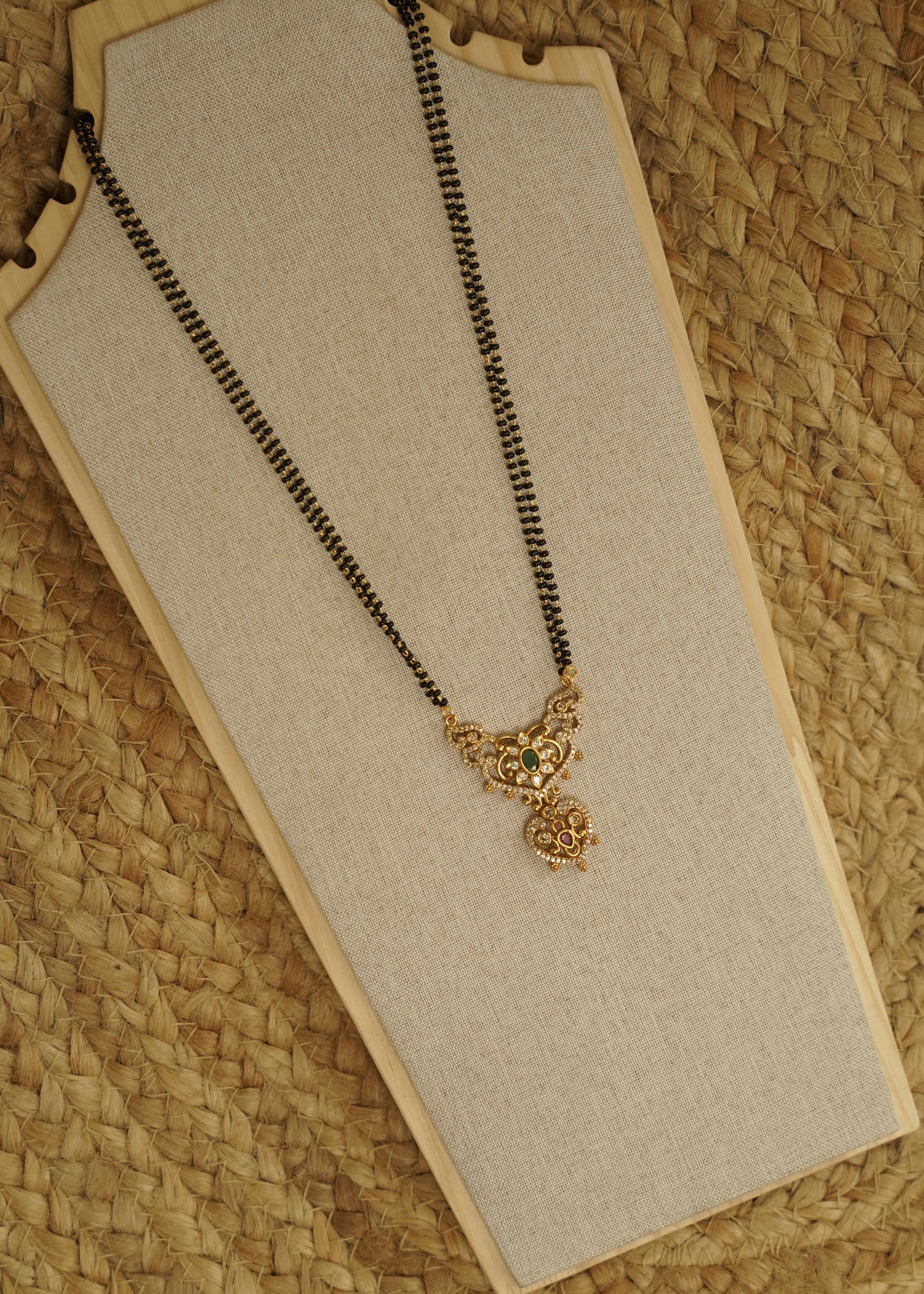 Black beads premium pendent