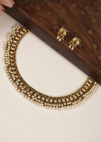 Antique Rice Motif Textured Choker Set with Dense Crystal Fringe