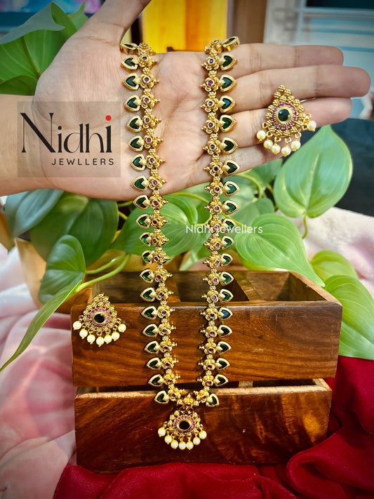 Premium Palakka Long Neckpiece With Earrings