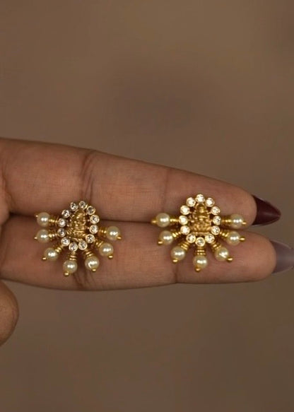 Goddess Lakshmi Sunburst Pendant Hasli Necklace Set with Matching Earrings – Nihara