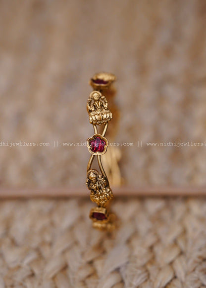 Traditional floral kemp bangle